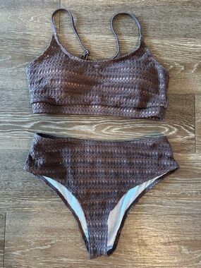 textured bikini set